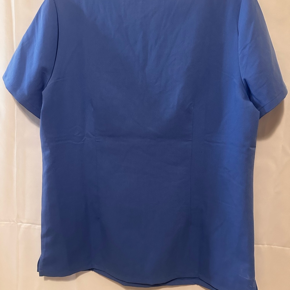 Figs Technical Collection Short Sleeve Top - Picture 4 of 5
